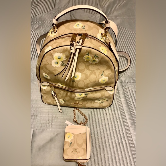 New Coach Jordyn Backpack & Wallet Daisy Canvas Print - Picture 9 of 16